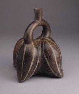 Moche ceramic pepinos