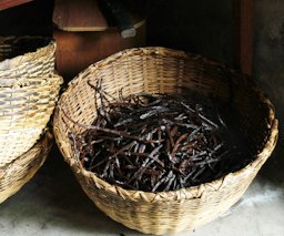 Panier de vanille à La Réunion