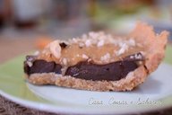 Torta de chocolate com doce de cupuaçu